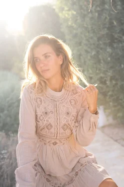 Blouse Flor Elegancia Light Taupe