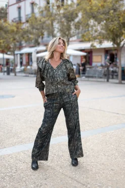 Blouse Ruffle Sparkle Black Gold
