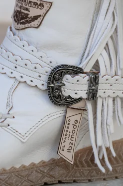 El Vaquero x ibzmode Queenie White