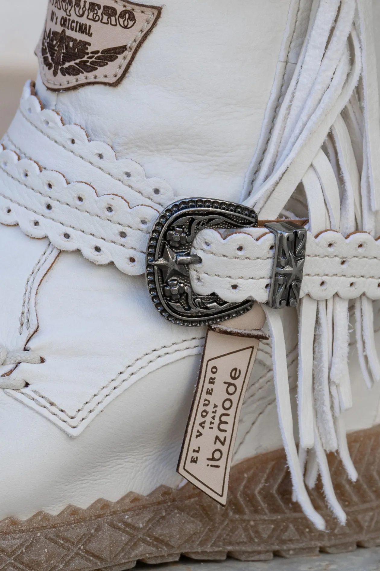 El Vaquero x ibzmode Queenie White