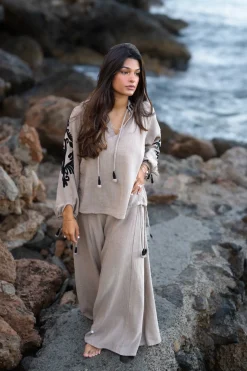 Embroidery Blouse Esthetica Taupe
