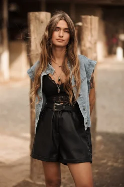 Nova Leather Chain Belt