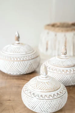 Pot Segitiga White