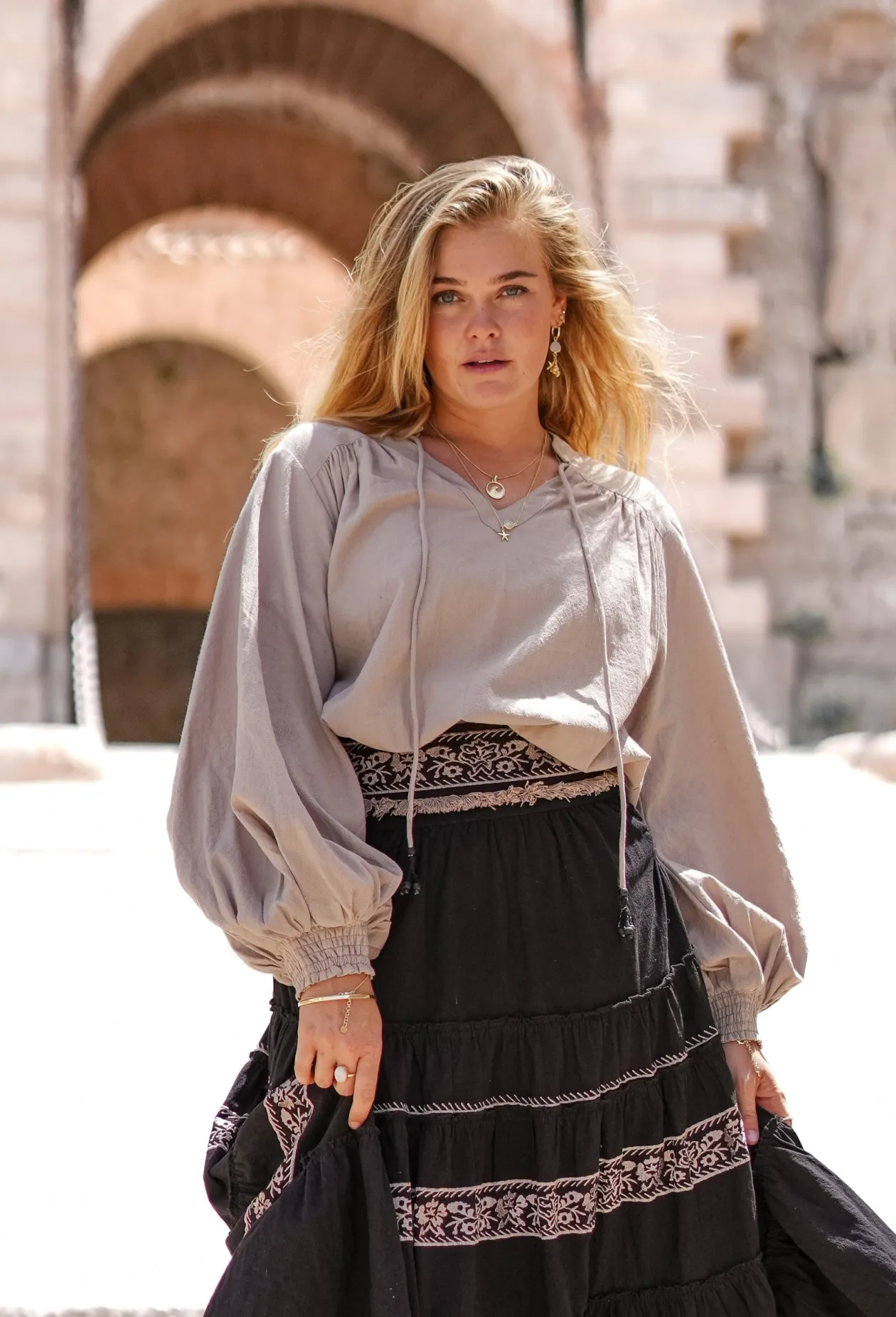 Puffsleeve Blouse Espanola Light Taupe Plain