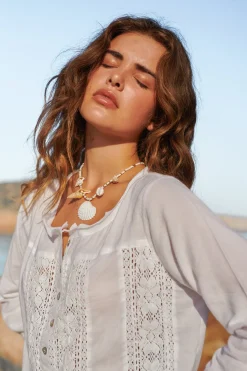 Short Blouse