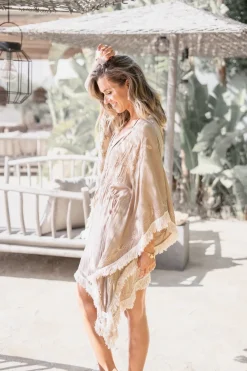 Short Kimono Fringe Kyra Powder
