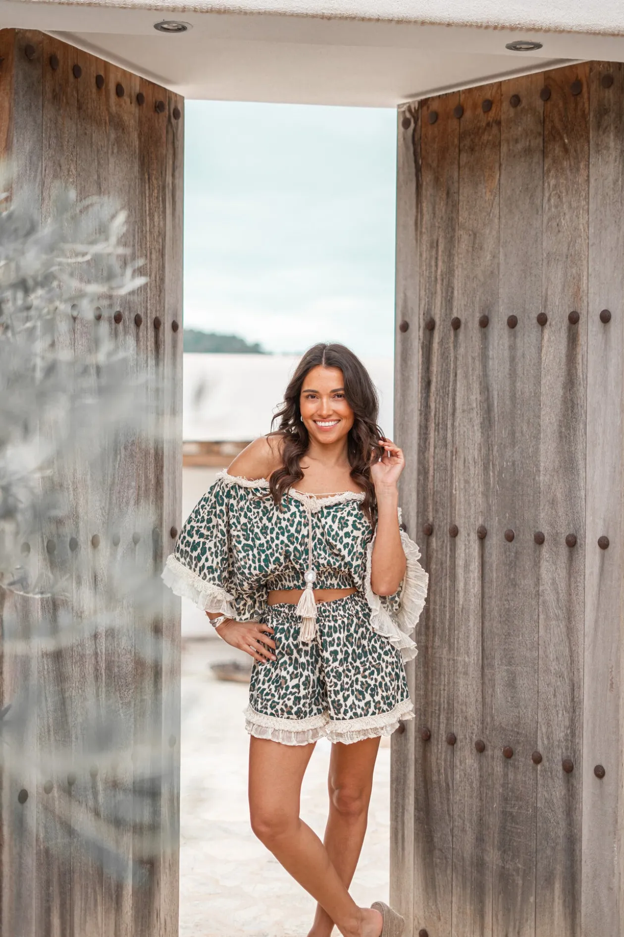 Top Ana Leopard Black
