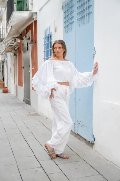 Top Flair White